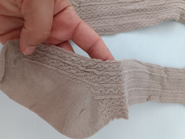 جوراب شلواری نخ پنبه بچگانه وارداتی طرح پشت شیر